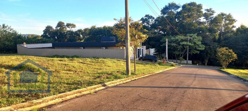 Ótimo Terreno em Condomínio Fechado 24hs  Solares de  480m2,  em Boituva - SP - Casarely Imóveis