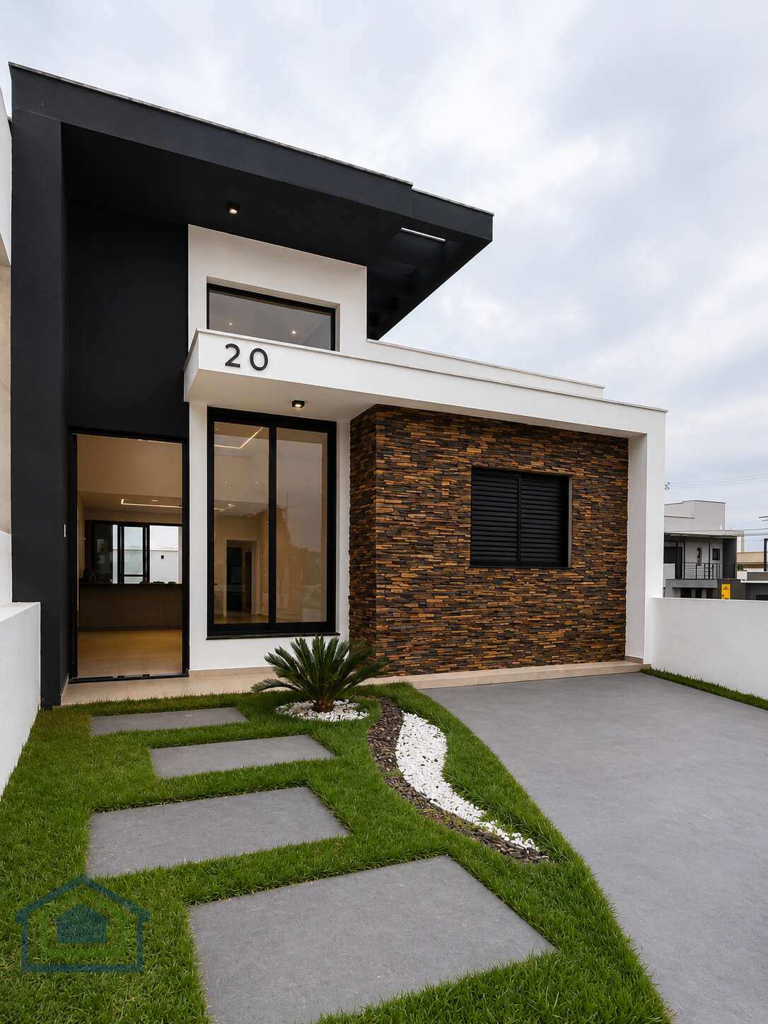 Linda Casa Térrea à venda com 105m² de Área Construída, terreno de 154m², no Res. Horto Florestal Villagio, no bairro Horto Florestal - Sorocaba - SP. - Casarely Imóveis