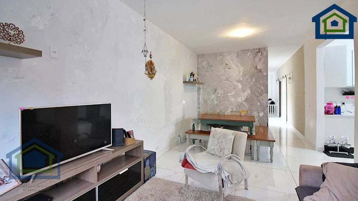 Linda Casa Térrea  à Venda com 180,m² e Terreno de 270m2, no Bairro Assunção em São Bernardo do Campo - SP - Casarely Imóveis