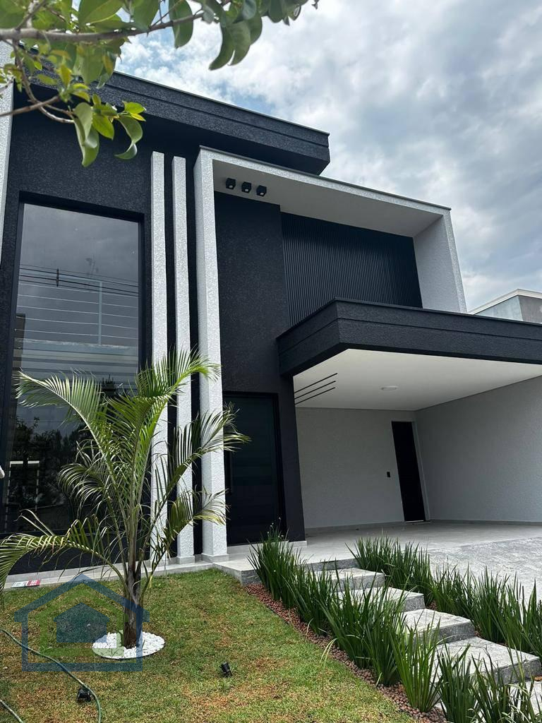 Linda Casa Térrea em Condomínio Fechado, de 200m², de Área Construída, e Terreno de 250m², no Condomínio Le France em Sorocaba - SP. - Casarely Imóveis