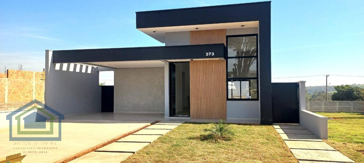 Linda Casa Térrea em Condomínio Fechado Solares Resort com 198m2  de Área Construída e Terreno de 420m2,  em  Boituva - SP. - Casarely Imóveis