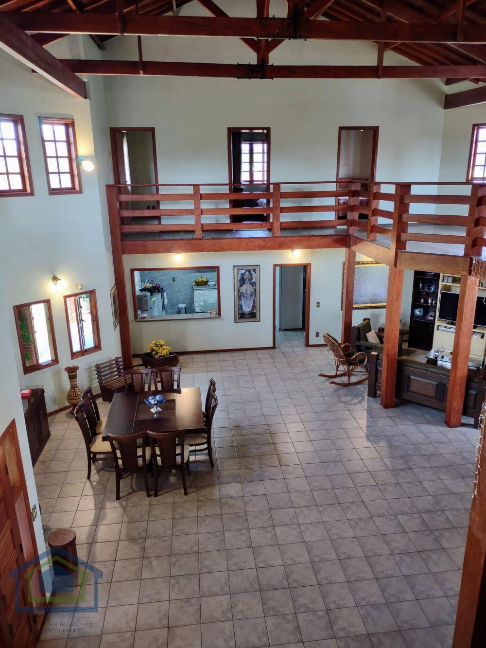 Linda Chácara em Condomínio Fechado, de  4.800m2, com  650m2 de área Construída, com Muito Verde no Vitassay em Boituva - Casarely Imóveis