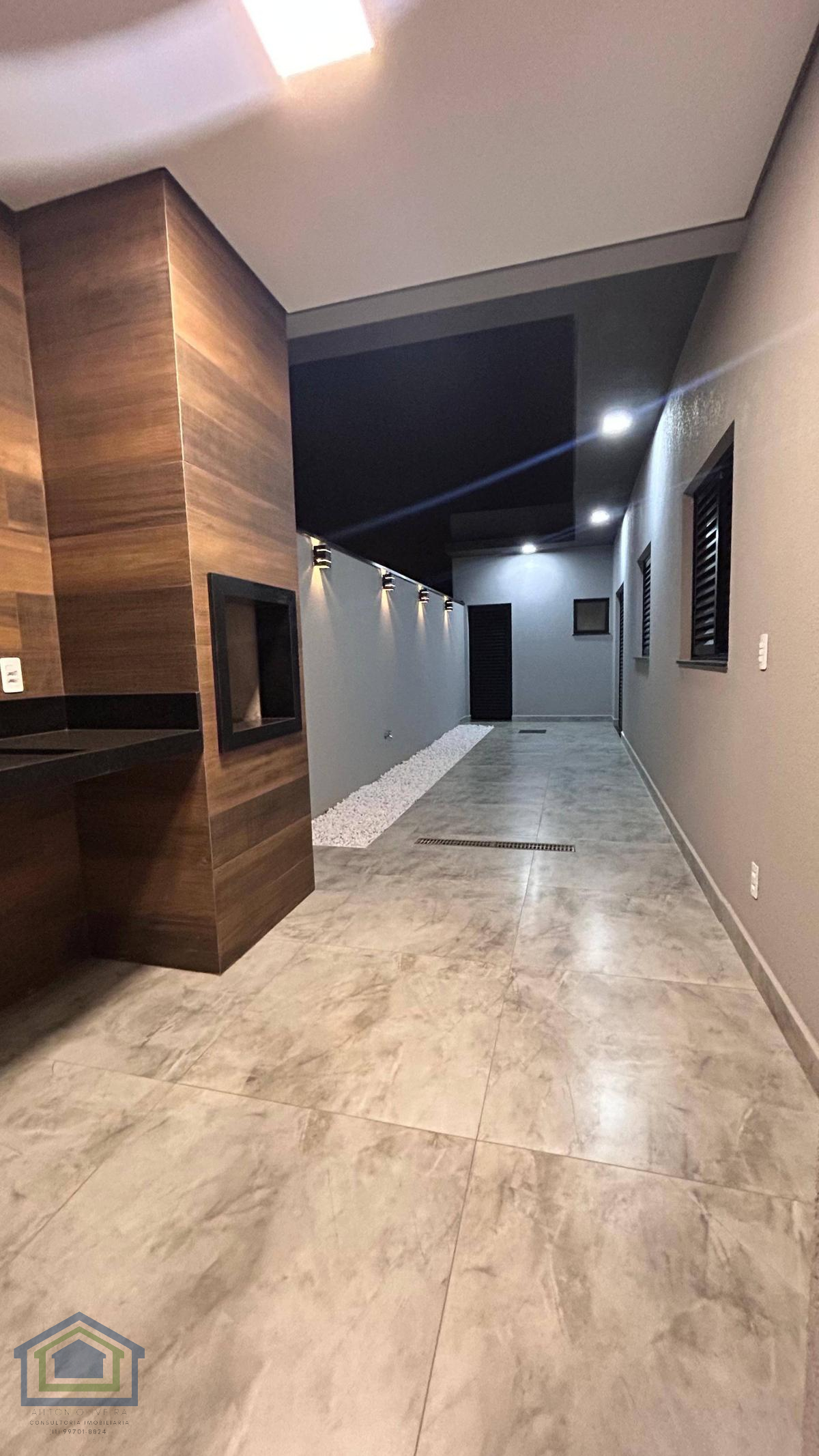 Linda Térrea de 115m² de área Construída, e Terreno de 154m2, à venda no excelente Condomínio Fechado Jardim - Sorocaba - SP. - Casarely Imóveis