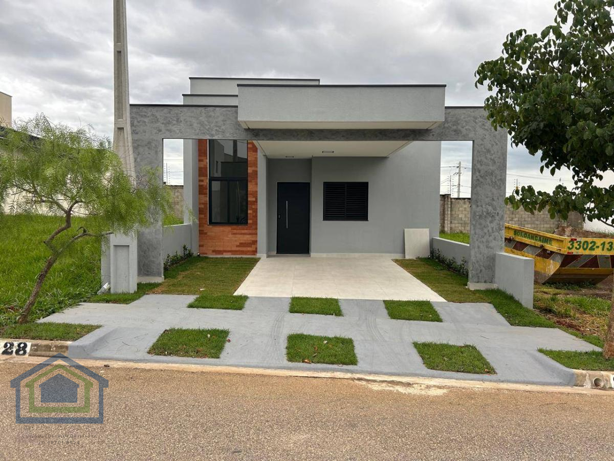 Linda Térrea de 118m² de área Construída, e Terreno de 154m2, à venda no excelente Condomínio Fechado Jardim - Sorocaba - SP. - Casarely Imóveis