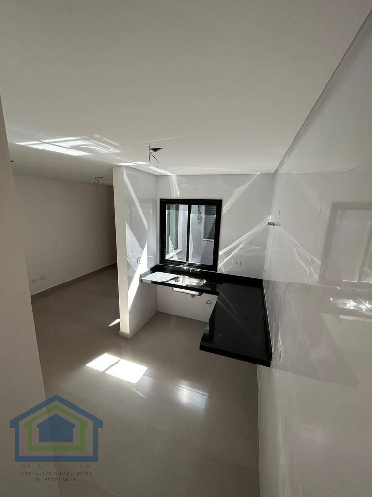 Lindo Apto, com 50m2 á venda, 02 dormitórios, na Vila Valparaiso  em Santo André - SP - Casarely Imóveis