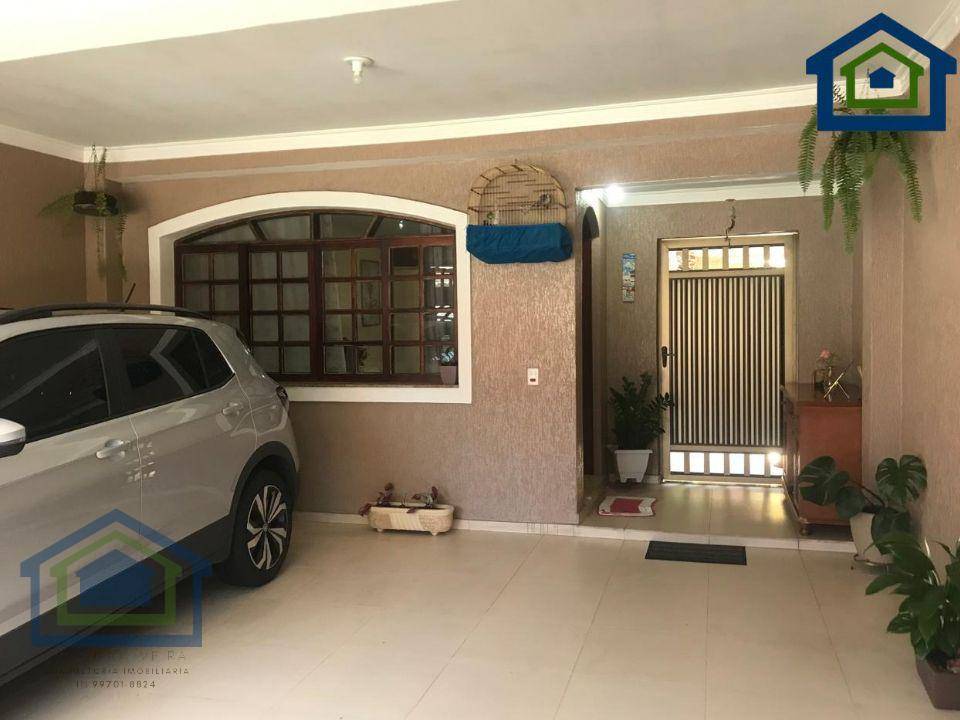 Lindo Sobrado à Venda com 176m² no Bairro Assunção em São Bernardo do Campo - SP - Casarely Imóveis