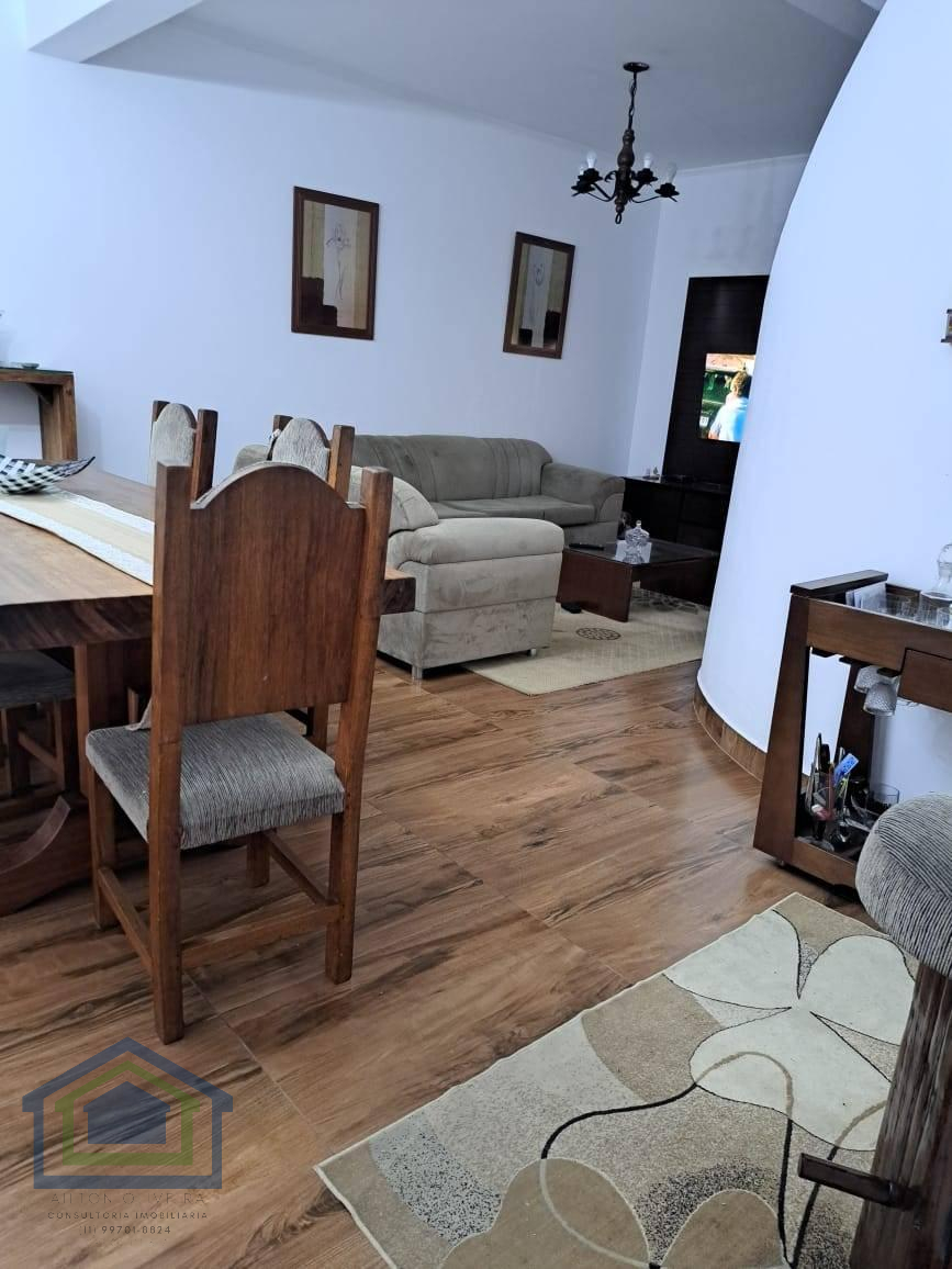 Lindo Sobrado com 03 Dormitórios  à Venda,  193m² no Bairro  Assunção  em São Bernardo do Campo - SP - Casarely Imóveis