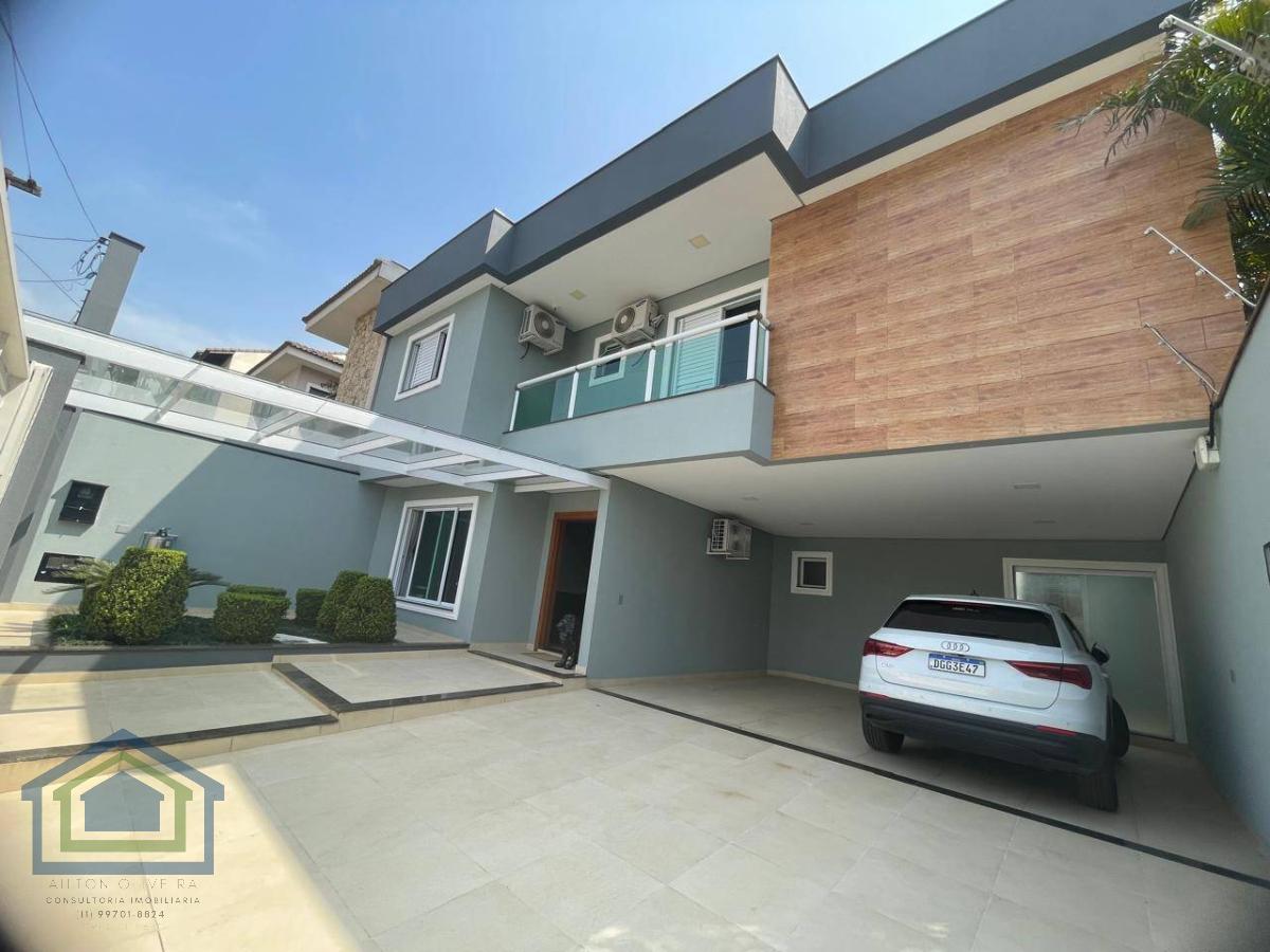 Lindo Sobrado com 04 Suítes, à Venda com 325m² de Área Construída , no Bairro Parque dos Pássaros em São Bernardo do Campo - SP - Casarely Imóveis