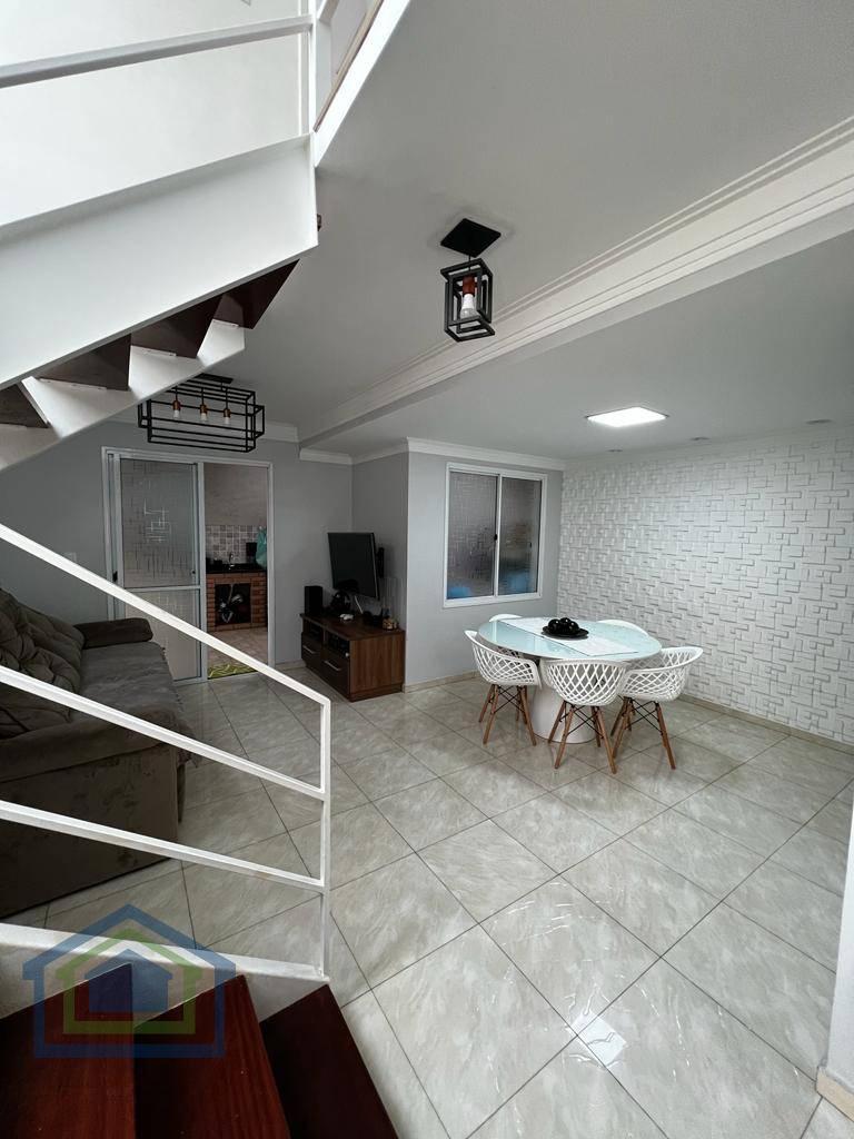 Lindo Sobrado em Condomínio  Fechado com  03 Dormitórios Sendo 01 Suítes e 03 banheiros à Venda, 115m²  no  Bairro  Jordanópolis  em São Bernardo do C - Casarely Imóveis